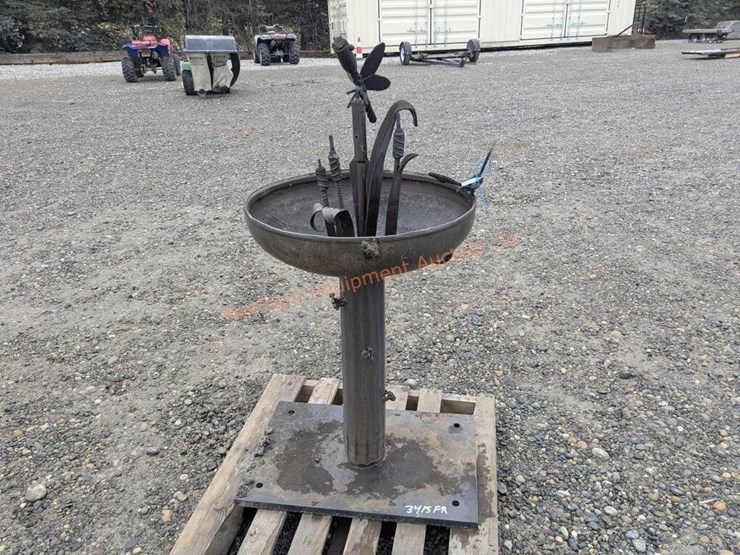 steel-bird-bath-image-2