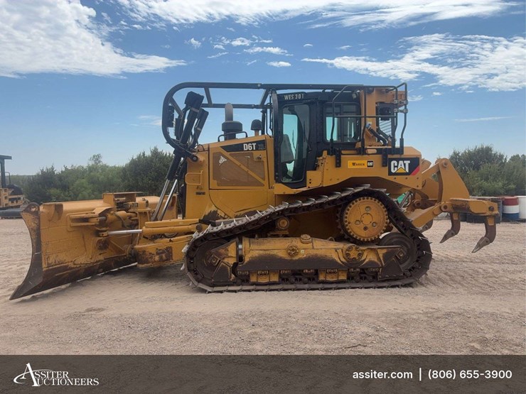 2015-caterpillar-d6t-xl-image-7