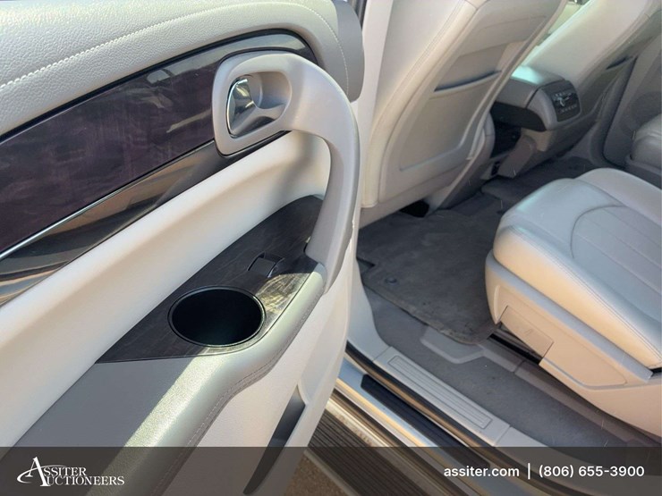 2015-buick-enclave-image-10