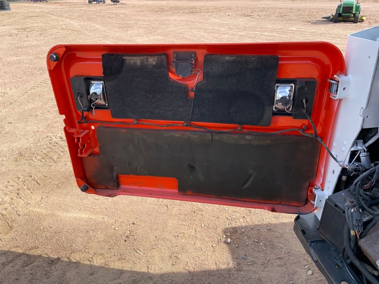 #1074-•-2014-bobcat-t650-tracked-skid-steer-image-55