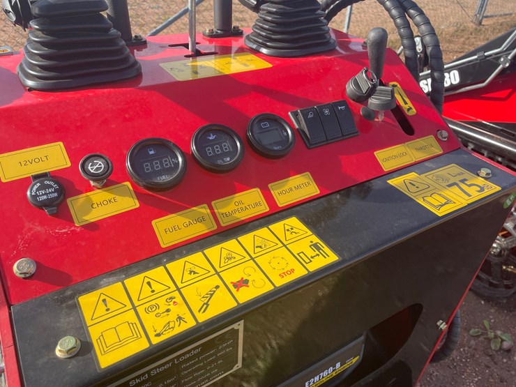 #3213-•-2026-skid-steer-loader-image-7