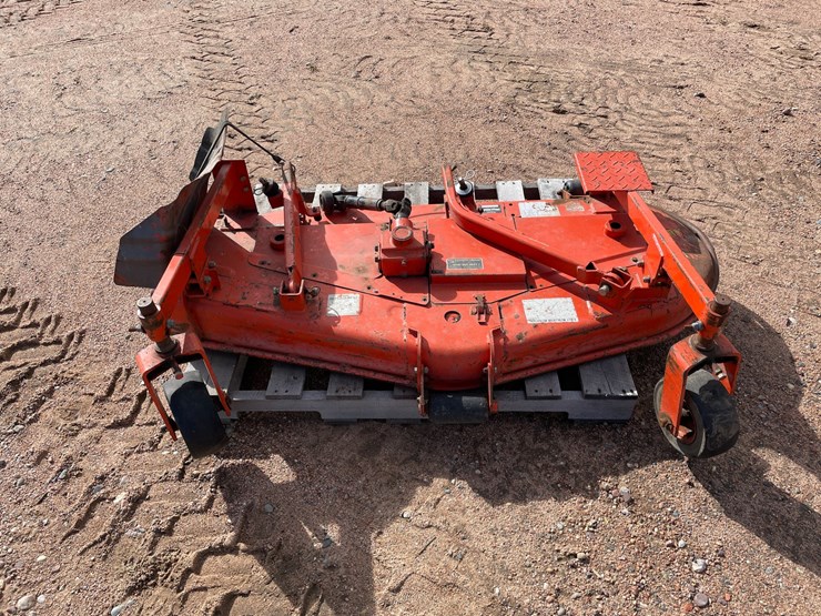 #1019-•-kubota-f2400-4wd-tractor-with-attachments-image-91
