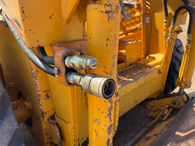 #1088-•-hydra-mac-1300-wheeled-skid-steer-image-15