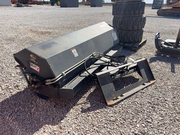 2021-quick-attach-skid-steer-broom-model-901056,-84”-wide,-s/n--1129053-image-6