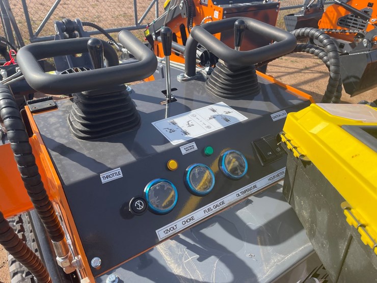 #3205-•-2026-landhonor-lhr-me380r3a-mini-skid-steer-loader-image-16