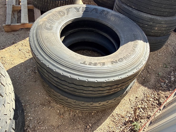 #6977-•-(2)-goodyear-marathon-lht-11r22.5-commercial-truck-tires-image-2