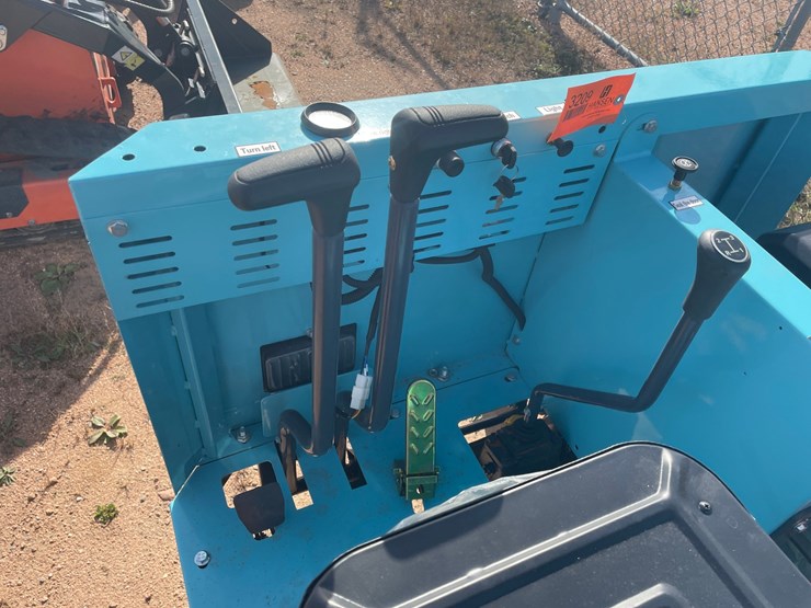 #3209-•-landhonor-tracked-dumper-image-12