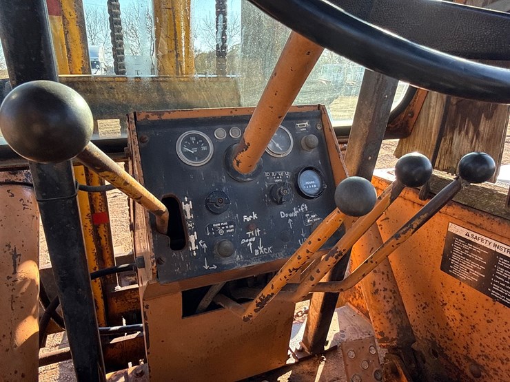 #6930-•-continental-diversified-sales-cds-706d-rough-terrain-forklift-image-26