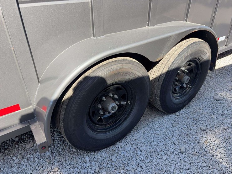 2021-s&s-livestock-trailer-24ft,-2-cut-gates,-st235/80r16-tires,-gvwr:-14,000lbs,-vin#-4s9gl2420na521465-image-11