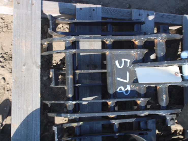 #578-•-mini-skid-steer-grapple-image-1