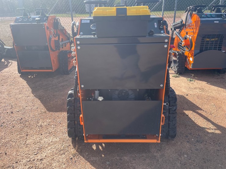 #3203-•-landhonor-mini-skid-steer-loader-t460s2-image-7