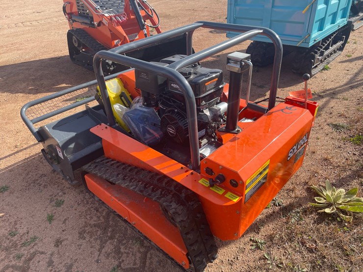 #3208-•-2026-tracked-lawn-mower-image-6