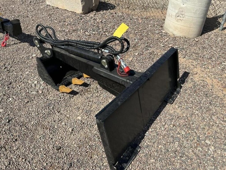 2026-giyi-backhoe-arm-for-skid-steer-image-4