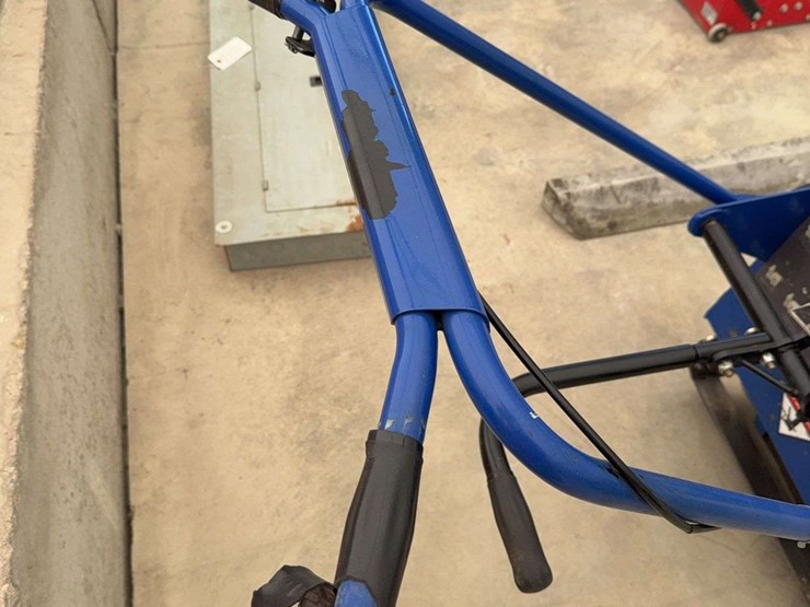 2018-bluebird-sod-cutter,-model-sc550,-gas,-18”-cutting-blade-image-4