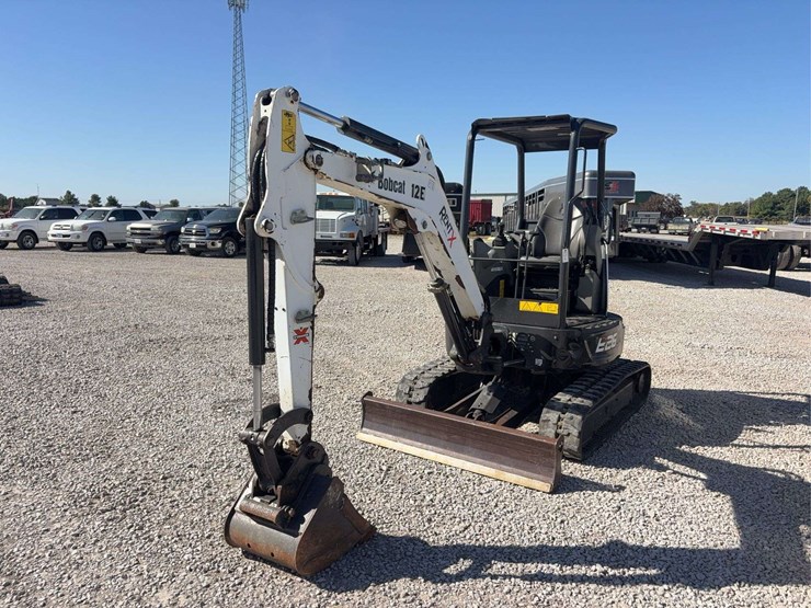 2020-bobcat-e26-tracked-mini-excavator,-1,726-hours,-runs-on-diesel,-comes-with-20”-smooth-bucket,-s/n--b4s912442-image-3