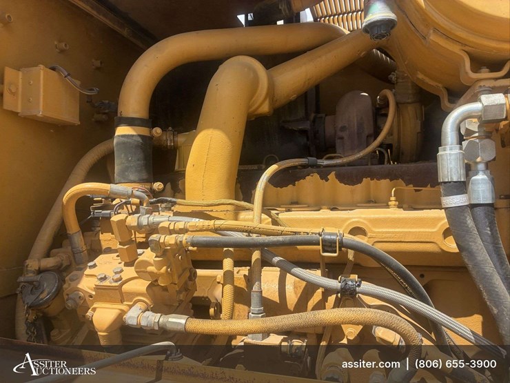 2002-caterpillar-140h-image-40