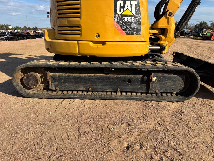 #1917-•-cat-305e2-cr-mini-excavator-image-11