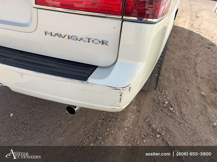 2008-lincoln-navigator-l-image-14