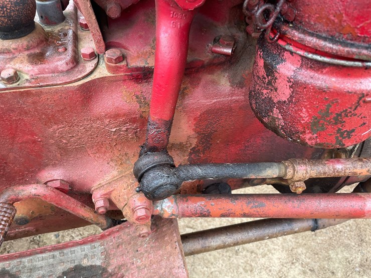 #1856-•-ford-tractor-image-39