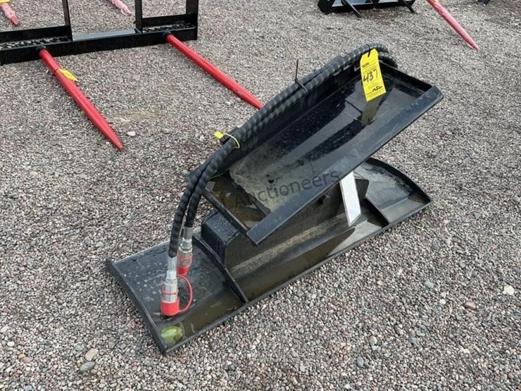 42in-swing-blade-for-stand-up-skid-steer-image-1