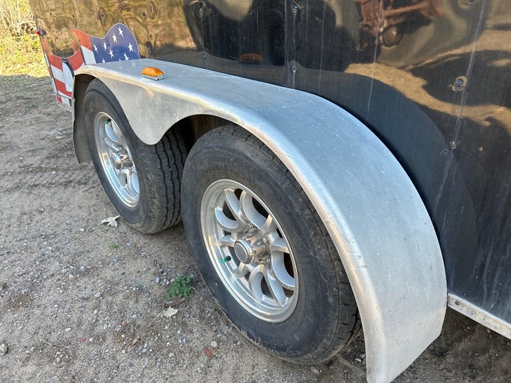 #6918-•-2008-homesteader-enclosed-tandem-axle-cargo-trailer-(wi-title-in-delay)-image-8