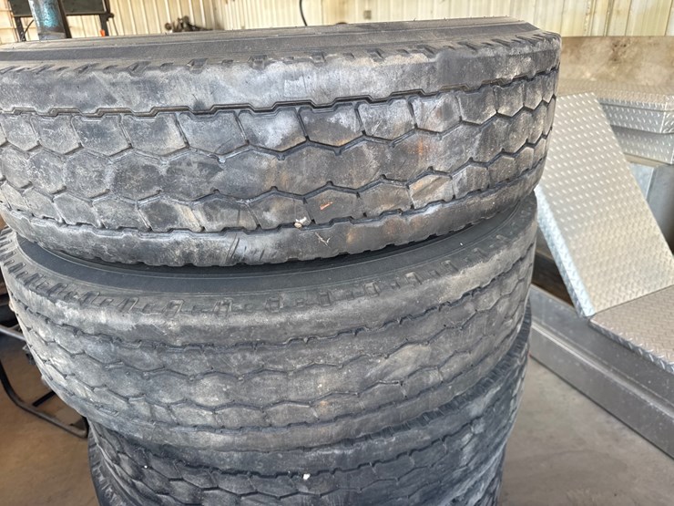 #6991-•-(5)-gt-radial-11r22.5-commercial-truck-tires-image-6