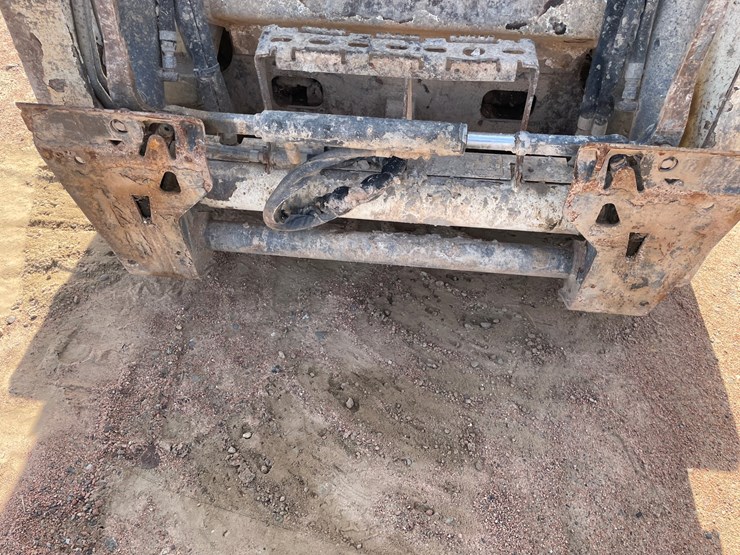 #1863-•-2017-bobcat-t450-tracked-skid-steer-image-10