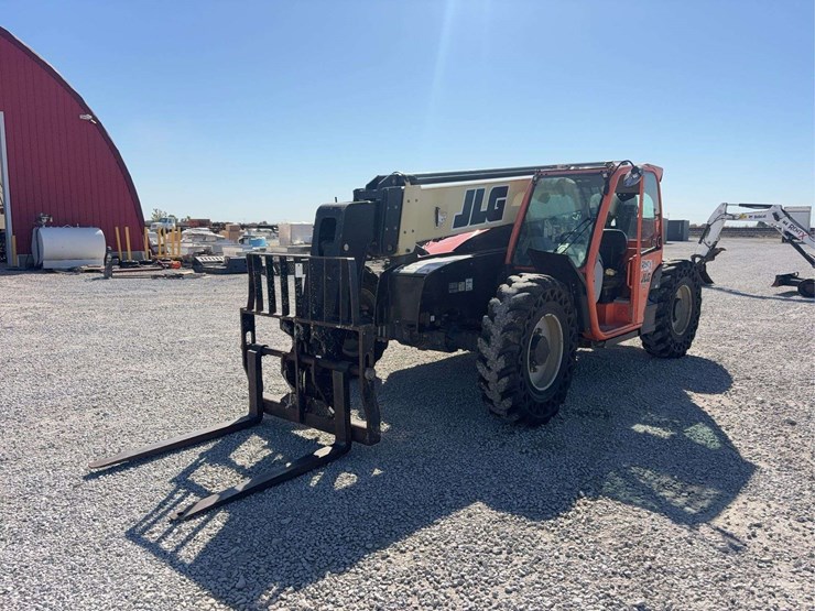 2016-jlg-642-telehandler,-6000lbs,-4,051-hours,-diesel-engine,-42’-reach,-4’-long-forks,-solid-tires,-s/n--0160074179-image-3