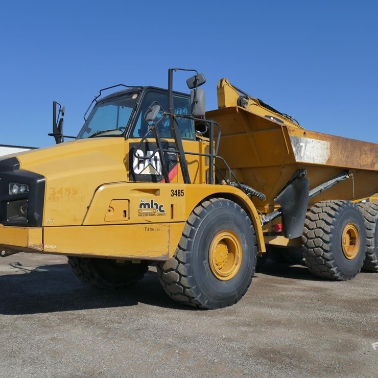 2015 CATERPILLAR 740B