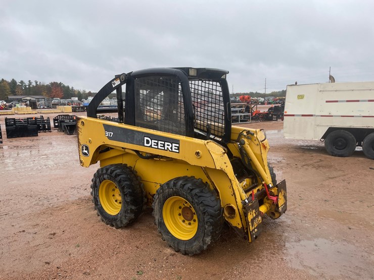 #1085-•-john-deere-317-skid-steer-image-16