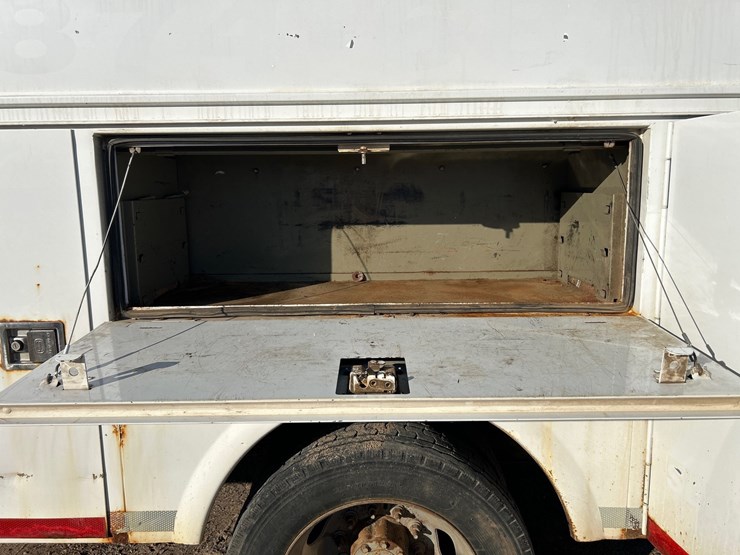#6901-•-2011-ram-5500-heavy-duty-service-truck-(has-wi-title)-image-24