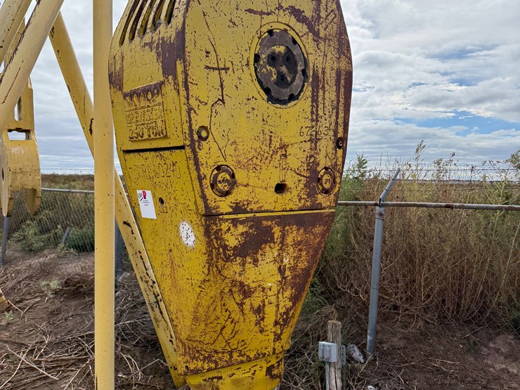 skytop-brewster-250-ton-5-sheave-block-image-2