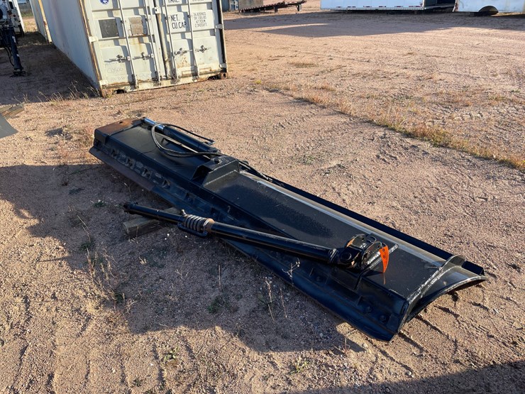#3744-•-11"-heavy-trucking-plow-with-cylinders-image-5