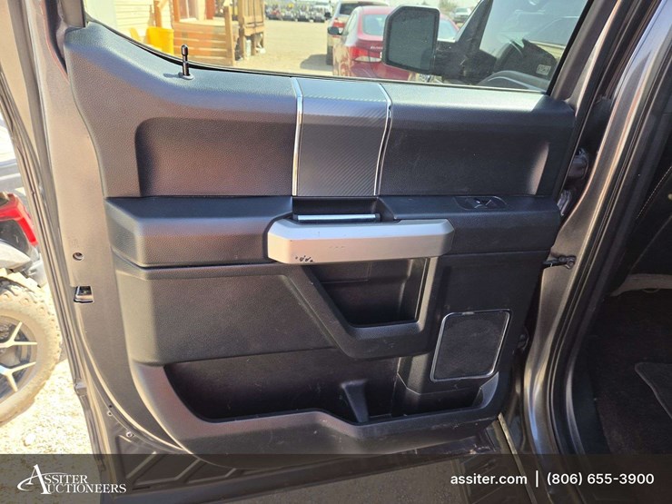 2020-ford-f150-xl-image-9