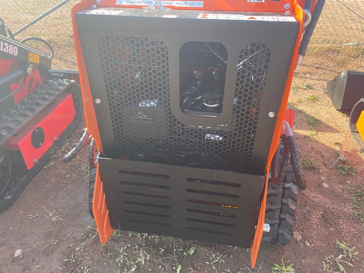 #3211-•-2026-skid-steer-loader-image-19