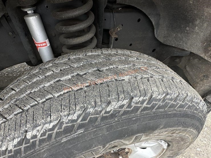2010-ford-f-250-super-duty-4x4-pickup-image-24