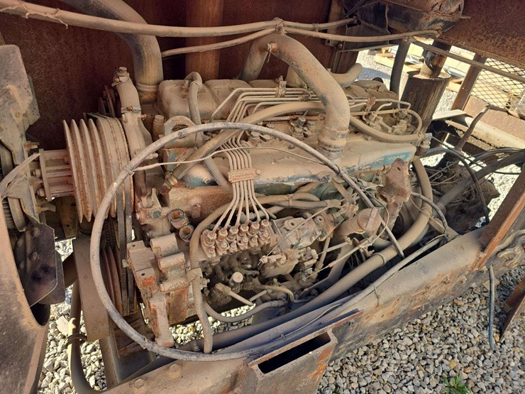 pto-generator-with-big-1000-pto,-dt466-engine-image-7