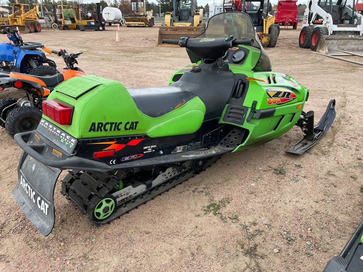 #1049-•-1999-arctic-cat-zr500-snowmobile-(has-reg.-card)-image-3