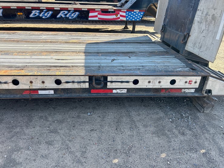 #6917-•-2005-xl-60-mfg-tandem-axle-detachable-gooseneck-lowboy-semi-trailer-(has-wi-title)-image-24