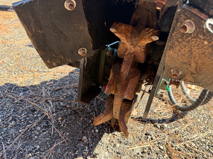 skid-steer-stump-grinder-attachment-image-2