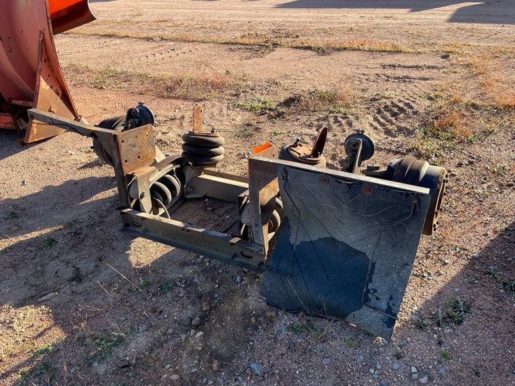 #3762-•-heavy-truck-axle-image-1