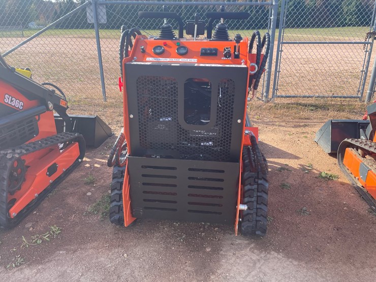 #3210-•-2026-skid-steer-loader-image-5