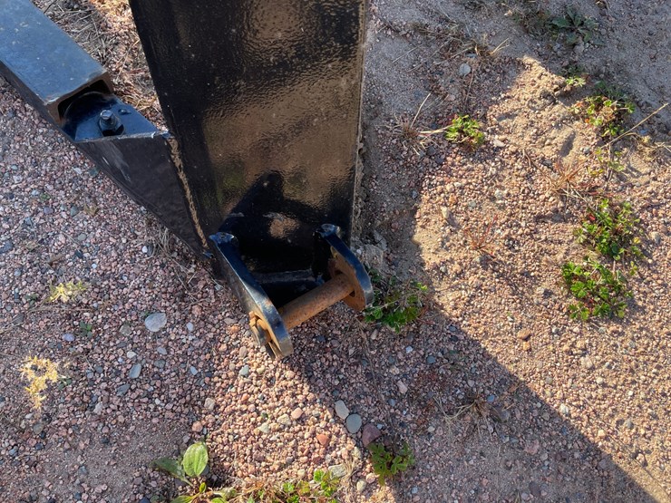 #3758-•-heavy-duty-plow-support-bracket-image-1