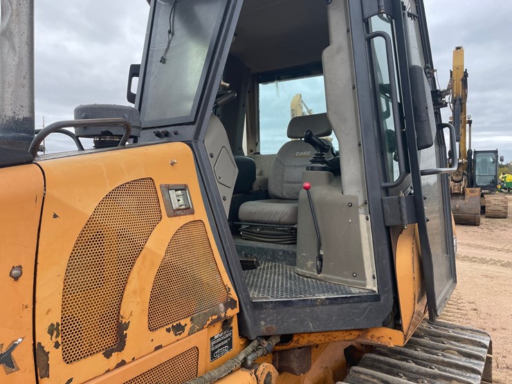 #1851-•-2004-case-650k-dozer-image-61