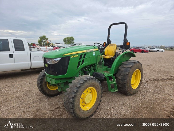 john-deere-5045e-image-1