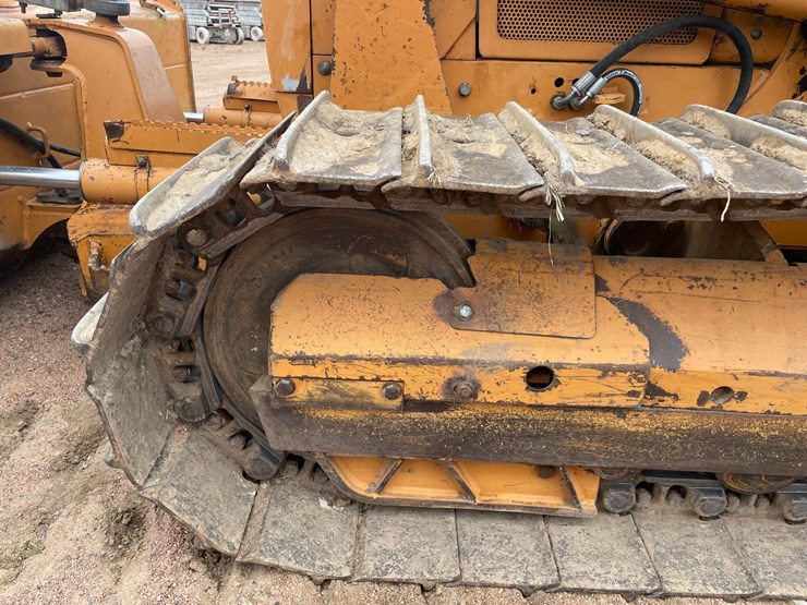 #1851-•-2004-case-650k-dozer-image-22