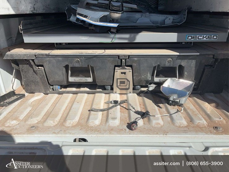 2024-ford-f350-image-15