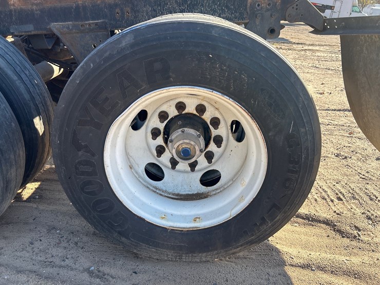#6919-•-tandem-axle-trailer-slider-subframe-assembly-image-8