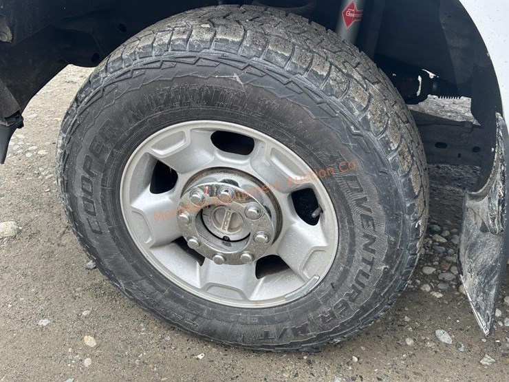 2010-ford-f-250-super-duty-4x4-pickup-image-19