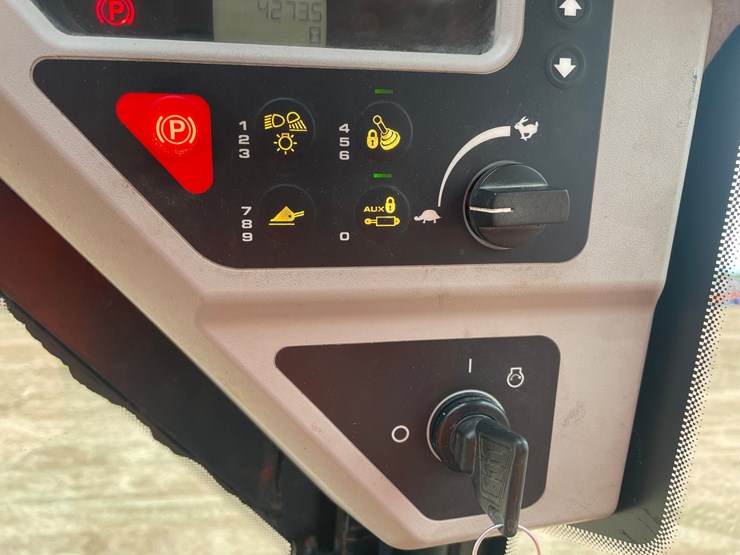 #1077-•-2021-jcb-270-t4-skid-steer-image-45